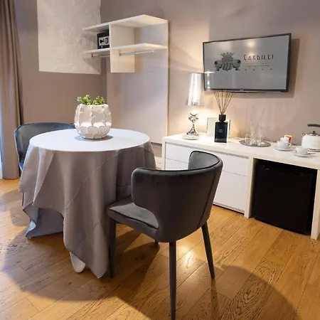 Cardilli Luxury Alojamento de Acomodação e Pequeno-almoço 4*