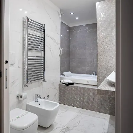 Nocleg ze śniadaniem Cardilli Luxury 4*