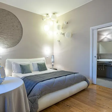 Alojamento de Acomodação e Pequeno-almoço Cardilli Luxury 4*