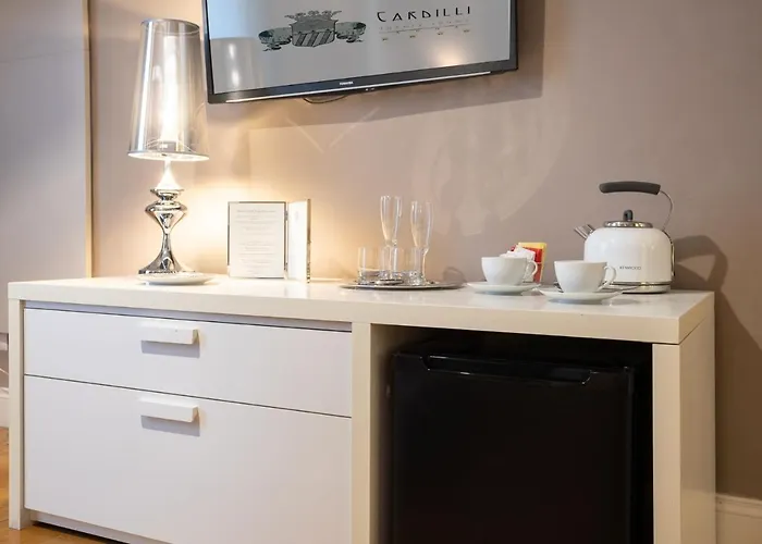Cardilli Luxury Alojamento de Acomodação e Pequeno-almoço Roma