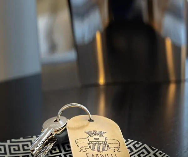 Alojamento de Acomodação e Pequeno-almoço Cardilli Luxury Roma