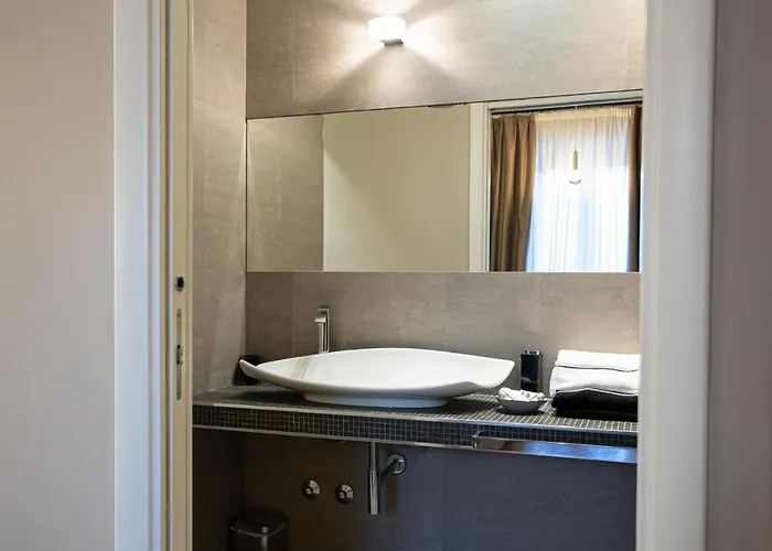 Alojamento de Acomodação e Pequeno-almoço Cardilli Luxury 4*