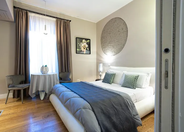 Alojamento de Acomodação e Pequeno-almoço Cardilli Luxury 4*