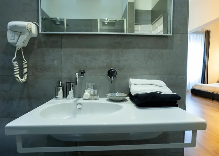 Alojamento de Acomodação e Pequeno-almoço Cardilli Luxury 4*