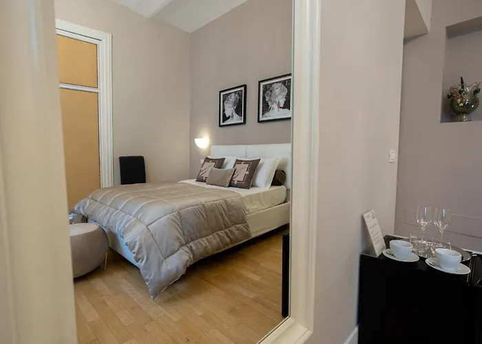 Alojamento de Acomodação e Pequeno-almoço Cardilli Luxury 4*