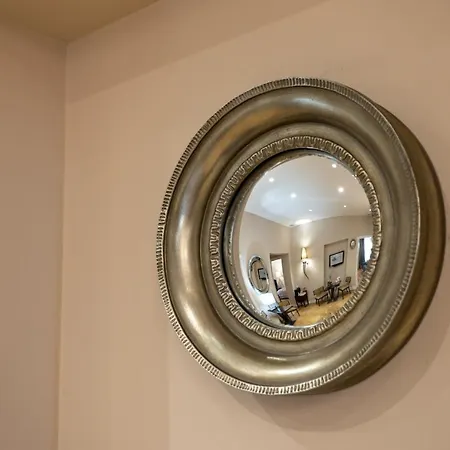 B&B 카딜리 럭셔리 룸스 4*